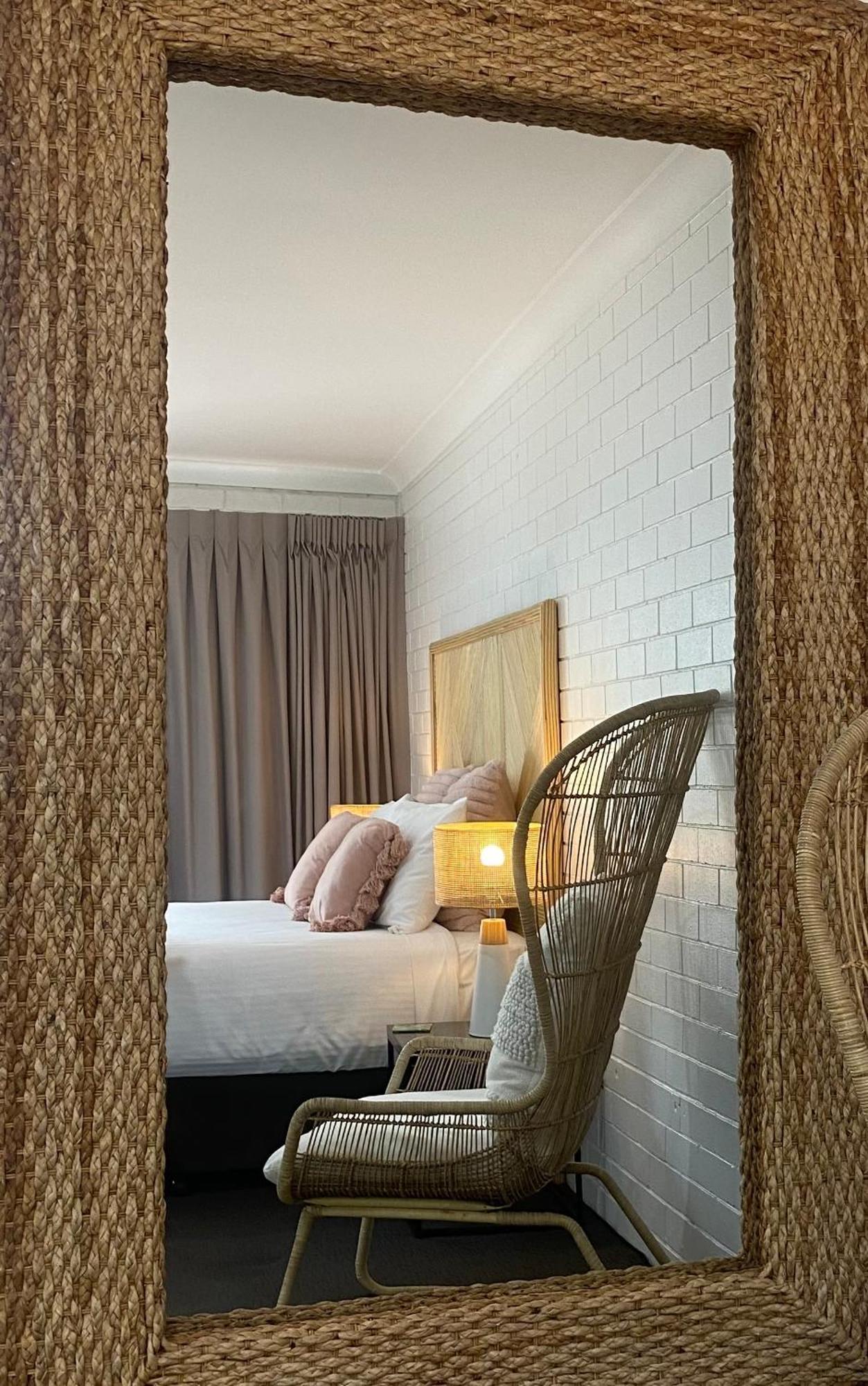 Beachmere Palms Motel 外观 照片