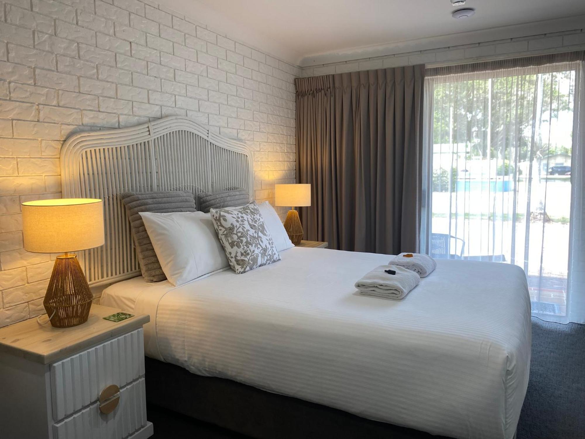 Beachmere Palms Motel 外观 照片